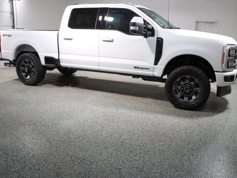 Used 2023 Ford F250 Lariat w/ Sport Appearance Package AWD/4WD image 7