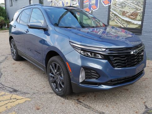 Used 2024 Chevrolet Equinox RS AWD/4WD image 17