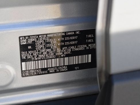 Used 2020 Toyota RAV4 XLE image 35