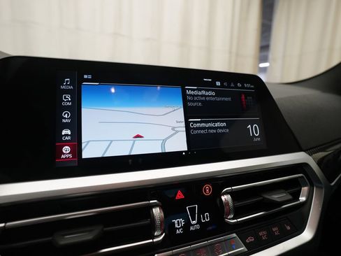 Used 2022 BMW M4 Competition w/ M Carbon Exterior Package RWD image 6