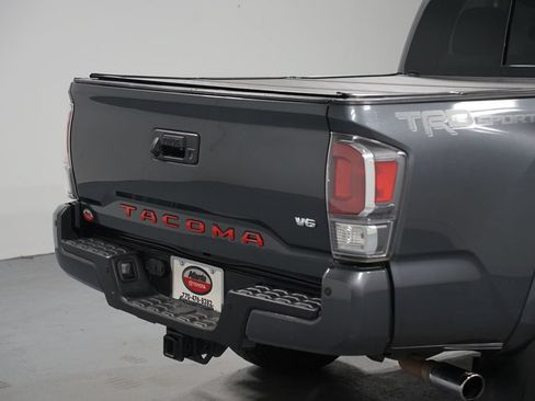 Used 2021 Toyota Tacoma TRD Sport w/ Technology Package RWD image 9