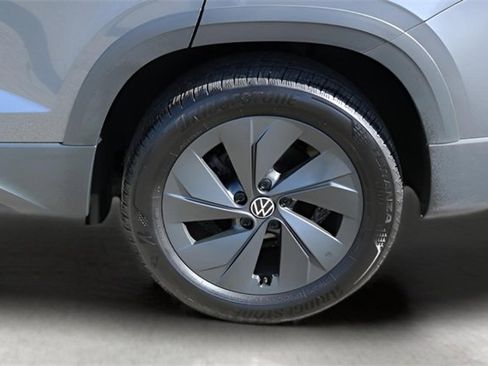 Used 2025 Volkswagen Taos S image 9