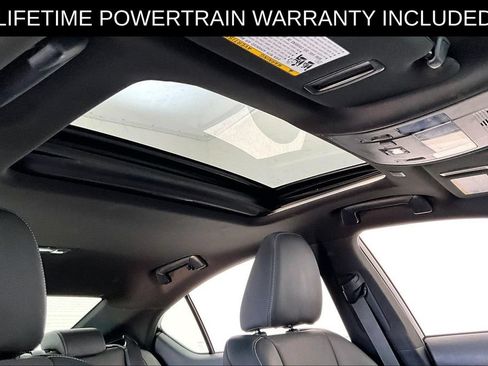 Used 2025 Lexus IS 500 w/ Accessory Package 2 RWD image 21