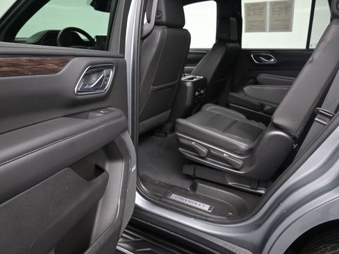 Used 2023 Chevrolet Tahoe LT w/ LT Signature Plus Package image 12