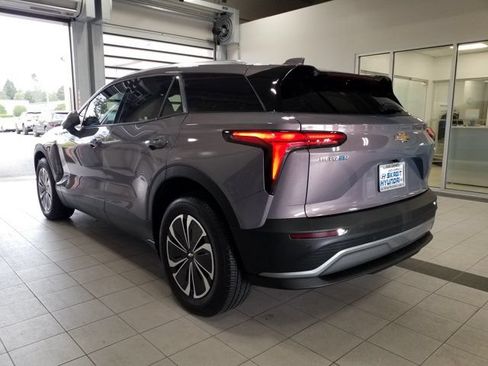 Used 2024 Chevrolet Blazer EV LT AWD/4WD image 17