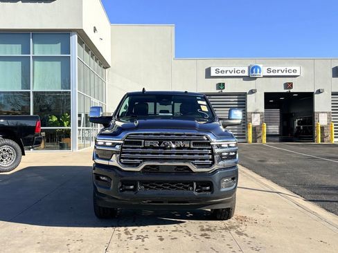 Used 2025 RAM 2500 Limited image 2