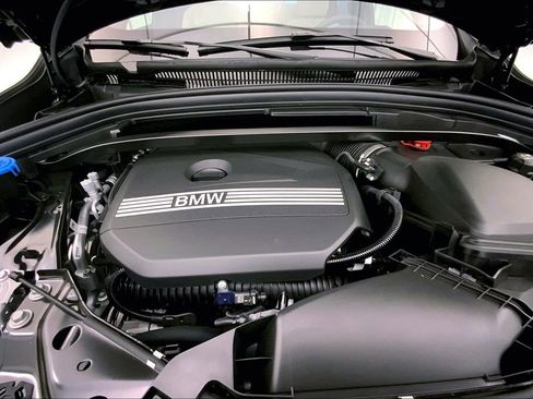 New 2025 BMW X1 xDrive28i w/ Technology Package image 8