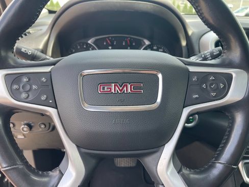 Used 2022 GMC Terrain SLT AWD/4WD image 15