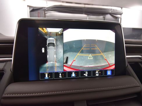 Used 2023 Chevrolet Tahoe LT w/ LT Signature Package image 10