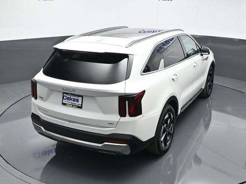 Certified 2025 Kia Sorento EX w/ EX Panoramic Sunroof Package image 56