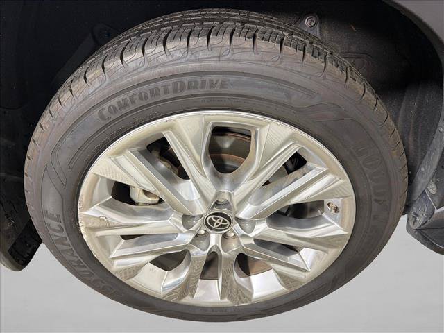 Used 2021 Toyota Highlander Limited AWD/4WD image 19