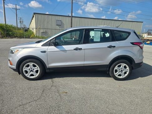Used 2017 Ford Escape S FWD image 6