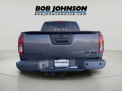 Used 2020 Nissan Frontier SV w/ Midnight Edition Floor Mats image 6