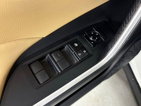 Used 2021 Toyota RAV4 XLE image 14