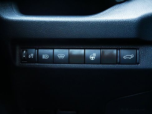 Used 2023 Toyota RAV4 XLE Premium image 26