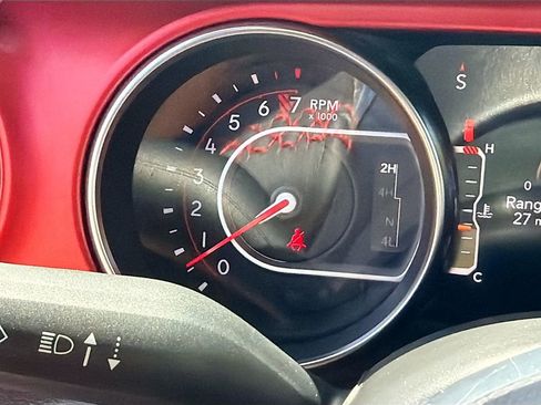 Used 2022 Jeep Wrangler Unlimited Rubicon w/ Dual Top Group AWD/4WD image 39