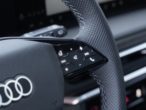 New 2025 Audi SQ5 Premium Plus image 13