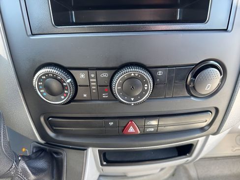 Used 2008 Dodge Sprinter 2500 image 15