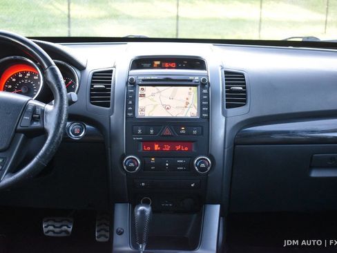 Used 2012 Kia Sorento SX w/ SX Premium Pkg AWD/4WD image 26