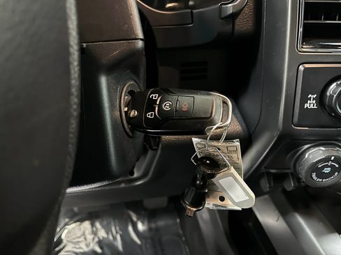 Used 2018 Ford F150 XLT w/ Equipment Group 302A Luxury AWD/4WD image 20