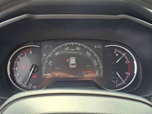 Certified 2025 Toyota RAV4 XLE FWD image 23