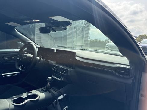 Used 2026 Ford Mustang Coupe image 15