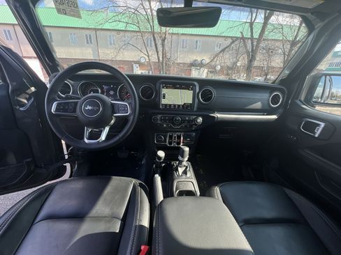 Used 2019 Jeep Wrangler Unlimited Sahara w/ Quick Order Package 24M Moab image 23