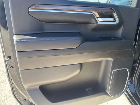 Used 2023 Chevrolet Silverado 1500 LT image 25