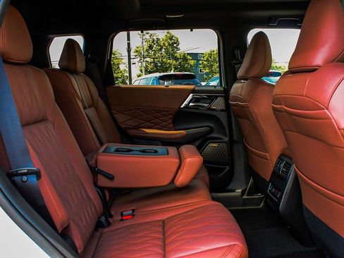 New 2025 Mitsubishi Outlander SEL AWD/4WD image 38