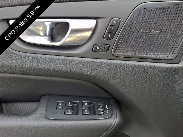 Certified 2023 Volvo XC60 B5 Plus AWD/4WD image 14