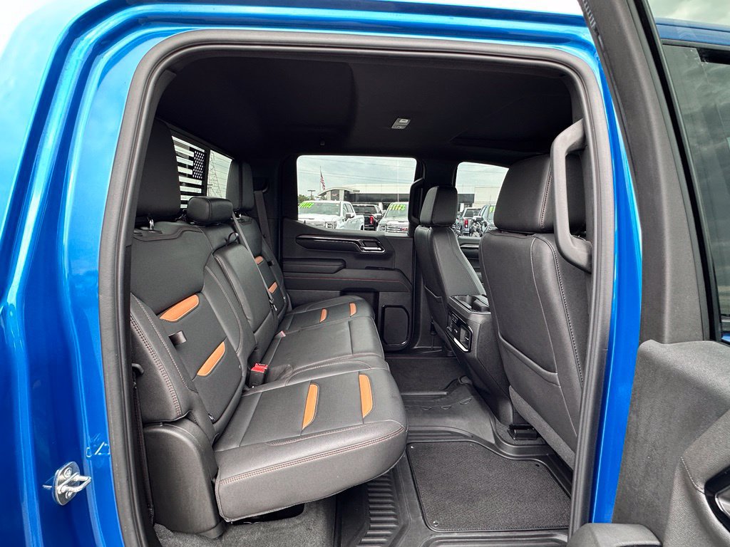 Certified 2023 GMC Sierra 1500 AT4 w/ AT4 Premium Package AWD/4WD image 17
