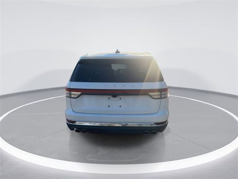 New 2025 Lincoln Aviator 2WD image 7
