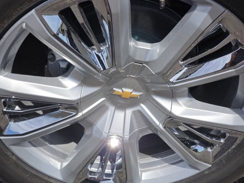 New 2026 Chevrolet Silverado 1500 High Country AWD/4WD image 9