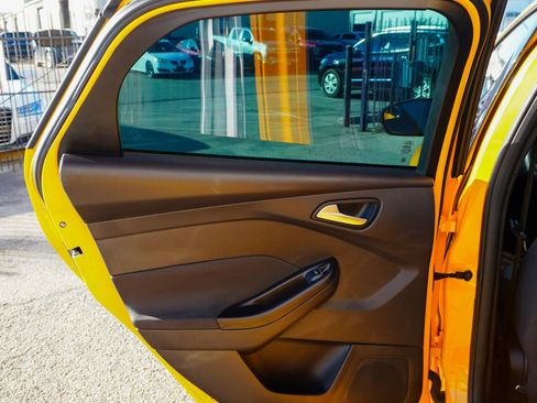 Used 2014 Ford Focus ST image 13