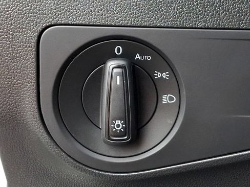 Used 2020 Volkswagen Tiguan S FWD image 24