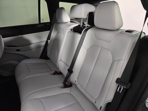 New 2026 Jeep Cherokee Limited image 37