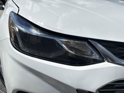 Used 2017 Chevrolet Cruze LT w/ Convenience Package FWD image 48