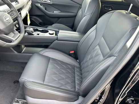 New 2026 Nissan Rogue Platinum w/ Platinum Premium Package AWD/4WD image 15