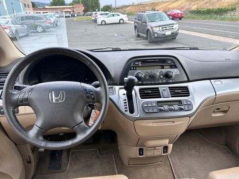Used 2010 Honda Odyssey EX-L image 8