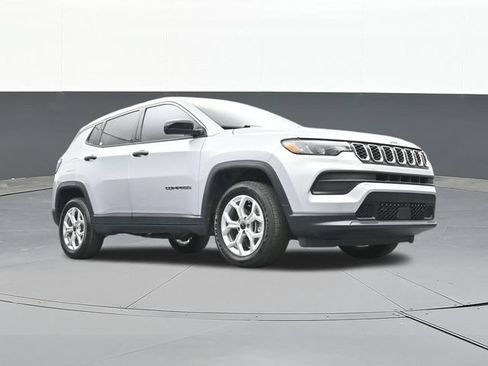 Used 2025 Jeep Compass Sport AWD/4WD image 49