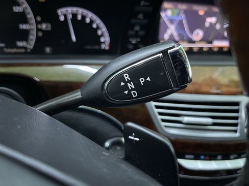 Used 2012 Mercedes-Benz S 550 4MATIC w/ Premium 2 Pkg image 25