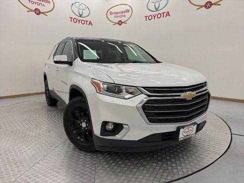 Used 2020 Chevrolet Traverse LT FWD image 1