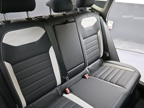 New 2026 Volkswagen Taos SEL image 16