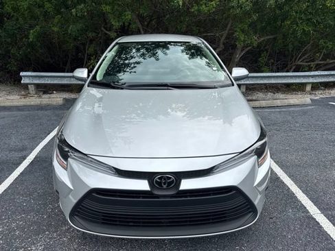 Used 2026 Toyota Corolla LE FWD image 2