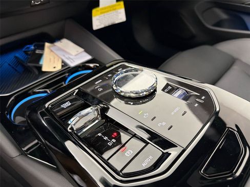 New 2026 BMW i5 w/ Executive Package AWD/4WD image 16