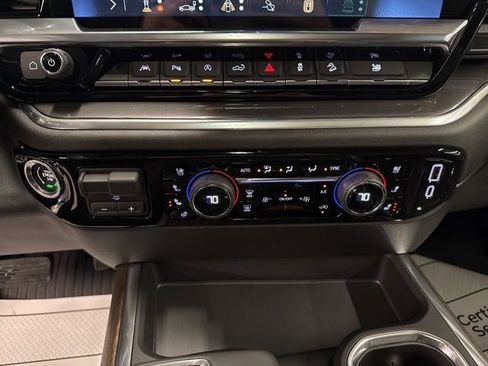 New 2026 Chevrolet Silverado 1500 High Country w/ Technology Package AWD/4WD image 16