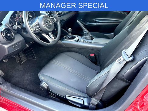 Used 2021 MAZDA MX-5 Miata Club RWD image 11