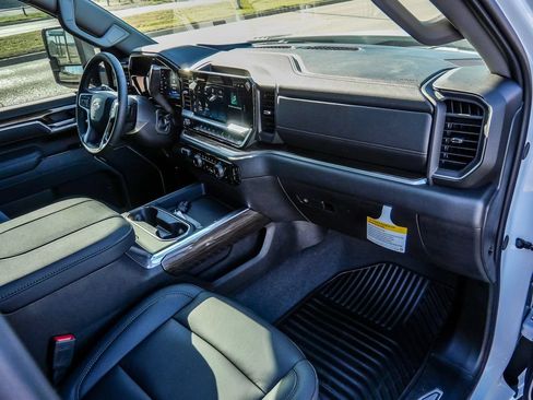 New 2026 Chevrolet Silverado 2500 LT w/ Trail Boss Package AWD/4WD image 12