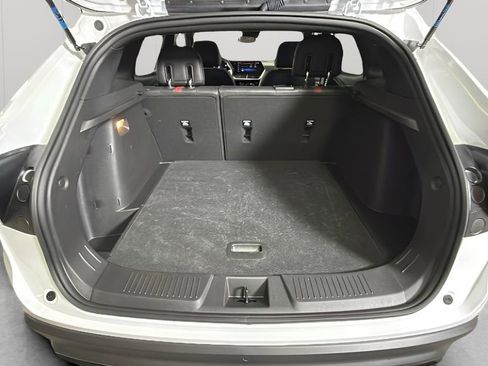 Certified 2025 Chevrolet Trax RS w/ Driver Confidence Package image 26