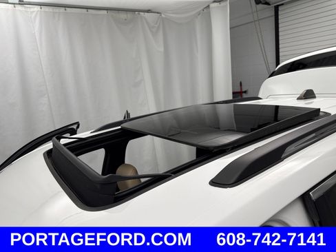 Certified 2023 Jeep Grand Cherokee Limited w/ Trailer Tow Prep Group (B) AWD/4WD image 26